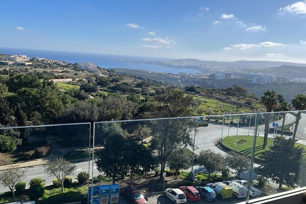 Your Escape: Where Every Sunrise Becomes A Memory Mellieħa Exterior foto